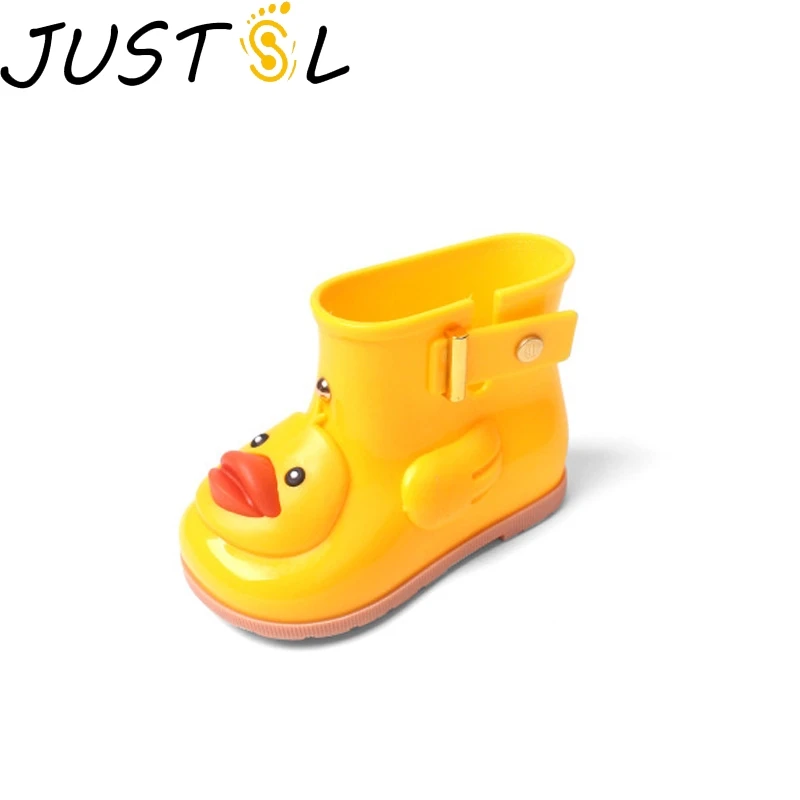comprar Botas de chuva das crianças não deslizamento sapatos JUSTSL moda curto botas sapatos de inverno novos das crianças das crianças do pvc botas