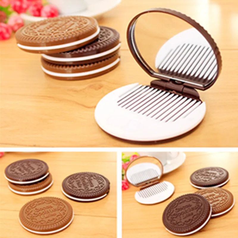 

Mini Pocket Chocolate Cookie Compact Mirror with a Comb