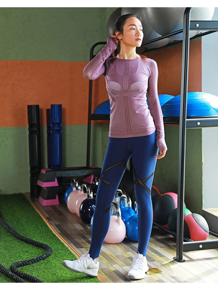 Высокая эластичность дышащая сетка выдалбливают тренировки женская футболка с длинным рукавом топы фитнес сухой быстросохнущие компрессионные рубашки