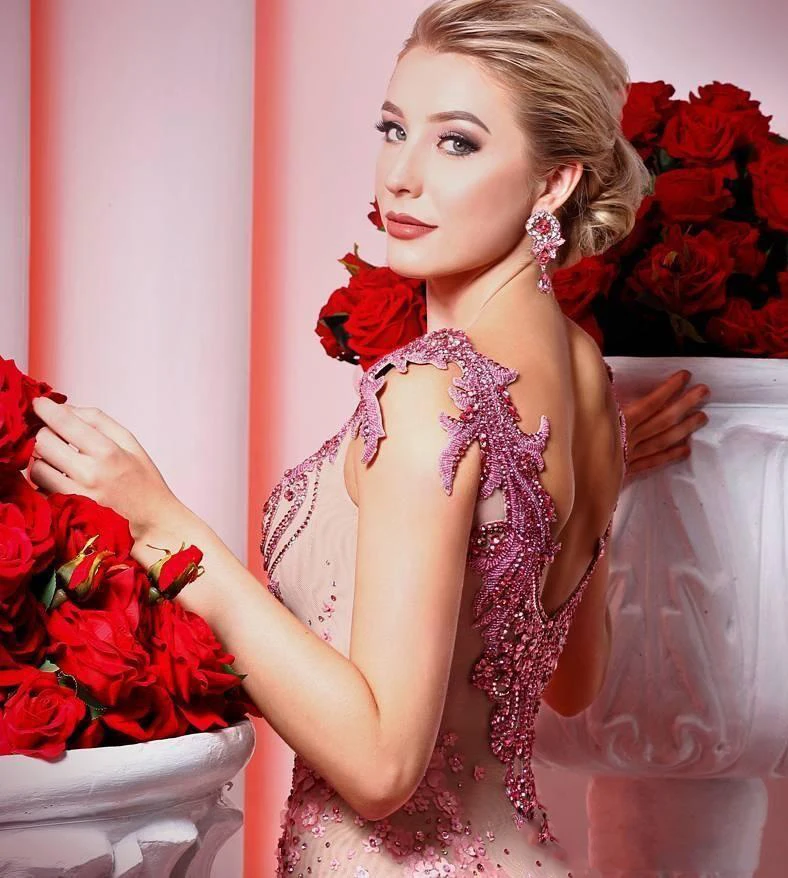 modest-beaded-mermaid-evening-dresses-2019-v-neck-3d-appliqued-sequined-prom-gowns-backless-sweep-train-plus-size-formaldress