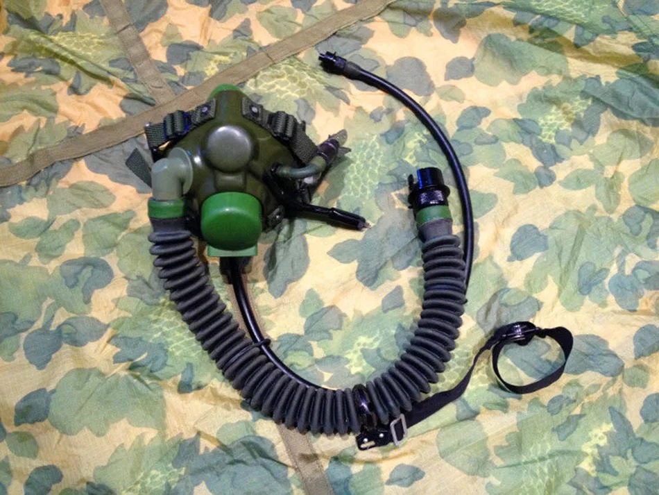 Military Surplus China Air Force Fighter Pilot YM-6/-9 Oxygen Mask military oxygen mask