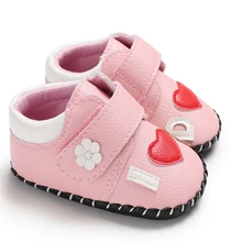 Детские ботиночки для новорожденных и малышей для девочек из искусственной кожи обувь Детские Симпатичные малышей Розовый Лакированная кожа принцессы вечерние мягкой кроватки обувь 0-18 M