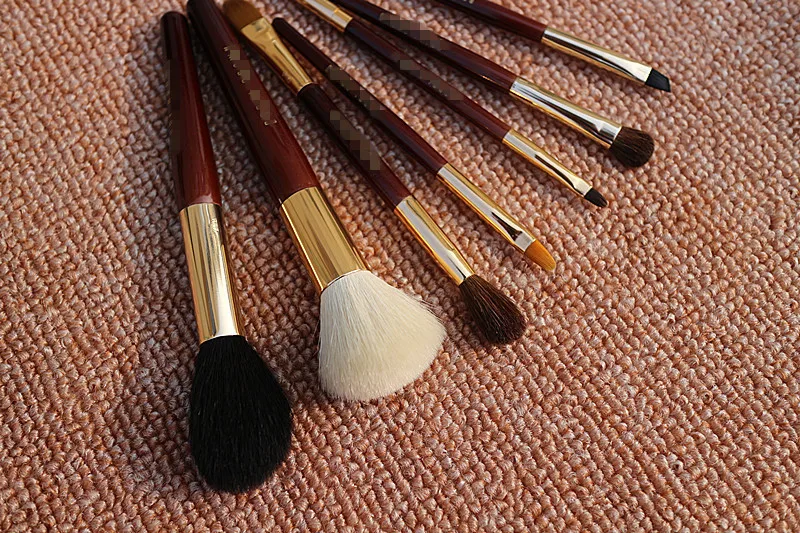 Профессиональная брендовая портативная кисть для румян, Рассыпчатая кисть для пудры, теней для век, брови консилер, лайнер, инструмент для макияжа, 7 шт