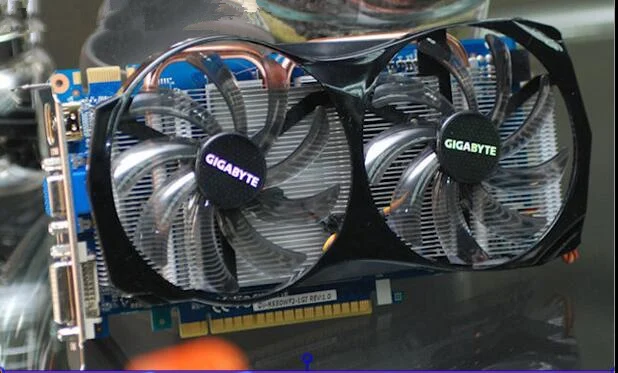 Used Gigabyte GV-N550WF2-1GI GTX550TI 1G DDR5 192bit large game graphics card