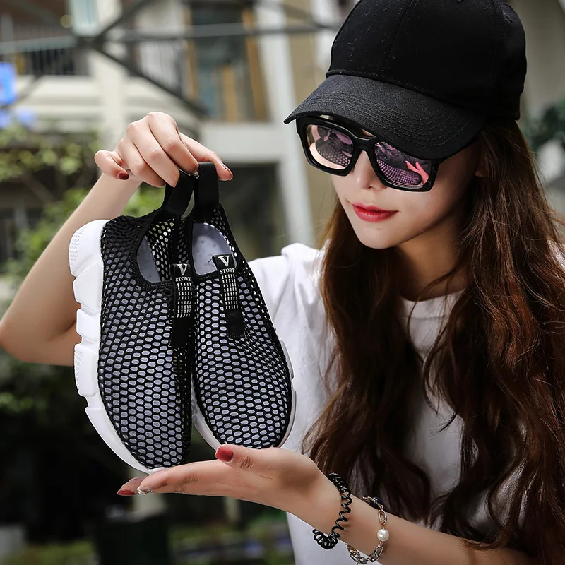

Rommedal large size 36-48 couple women men hollow mesh casual shoes new fashion water beach sandals leisure sneakers wholesale