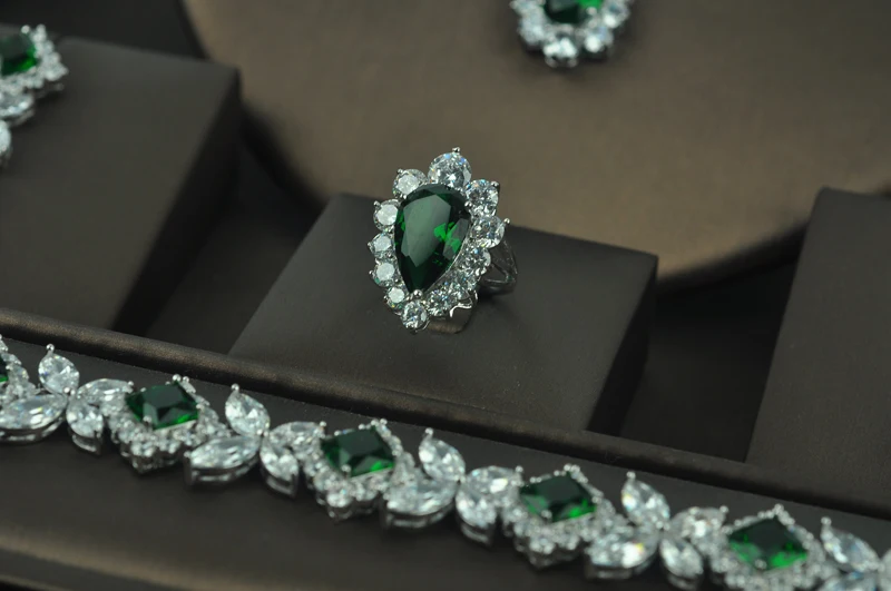 11点ジュエリーSET 11月誕生石 K10 シトリン(ペアシェイプ) イヤリング~ESPOIR