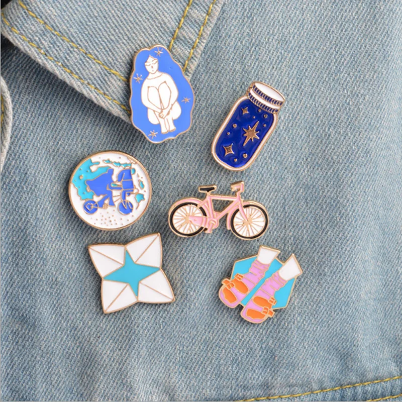 1 Pcs Cartoon Moon Melody Metal Badge Brooch Button Pins Denim Jacket Pin Jewelry Decoration Badge For Clothes Lapel Pins Pretty And Colorful Apparel Sewing & Fabric