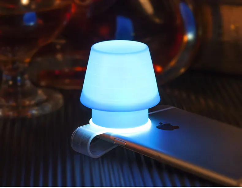 Novelly подарок силиконовый Кронштейн для мобильного телефона ночник легкий абажур многофункциональная Закладка прикроватная тумбочка для спальни светодиодный маленькая настольная лампа - Цвет корпуса: Синий
