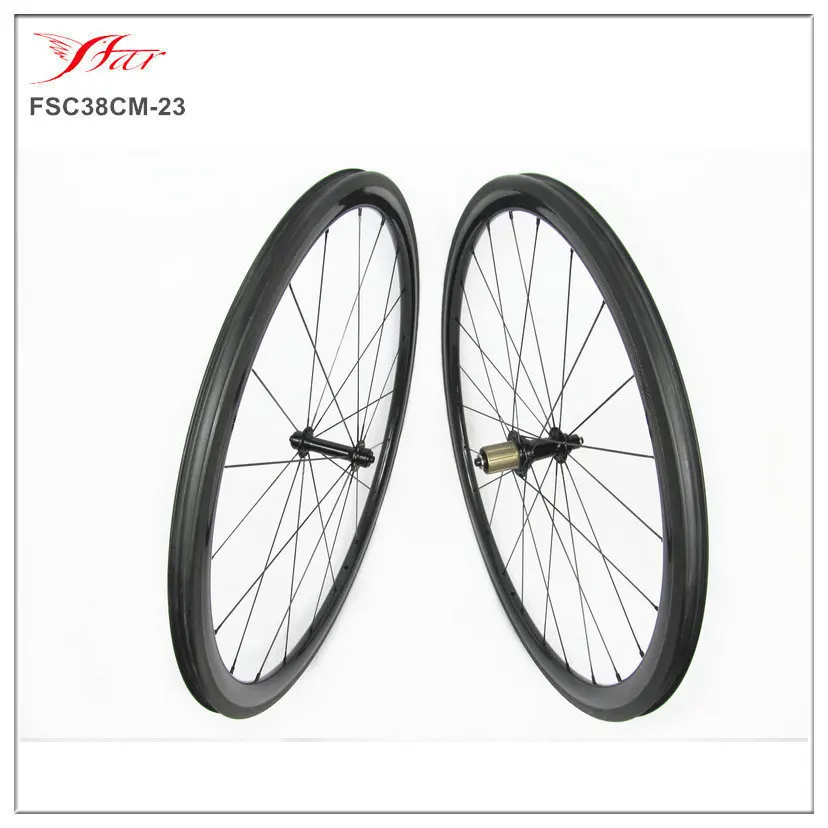 wide bike wheels
