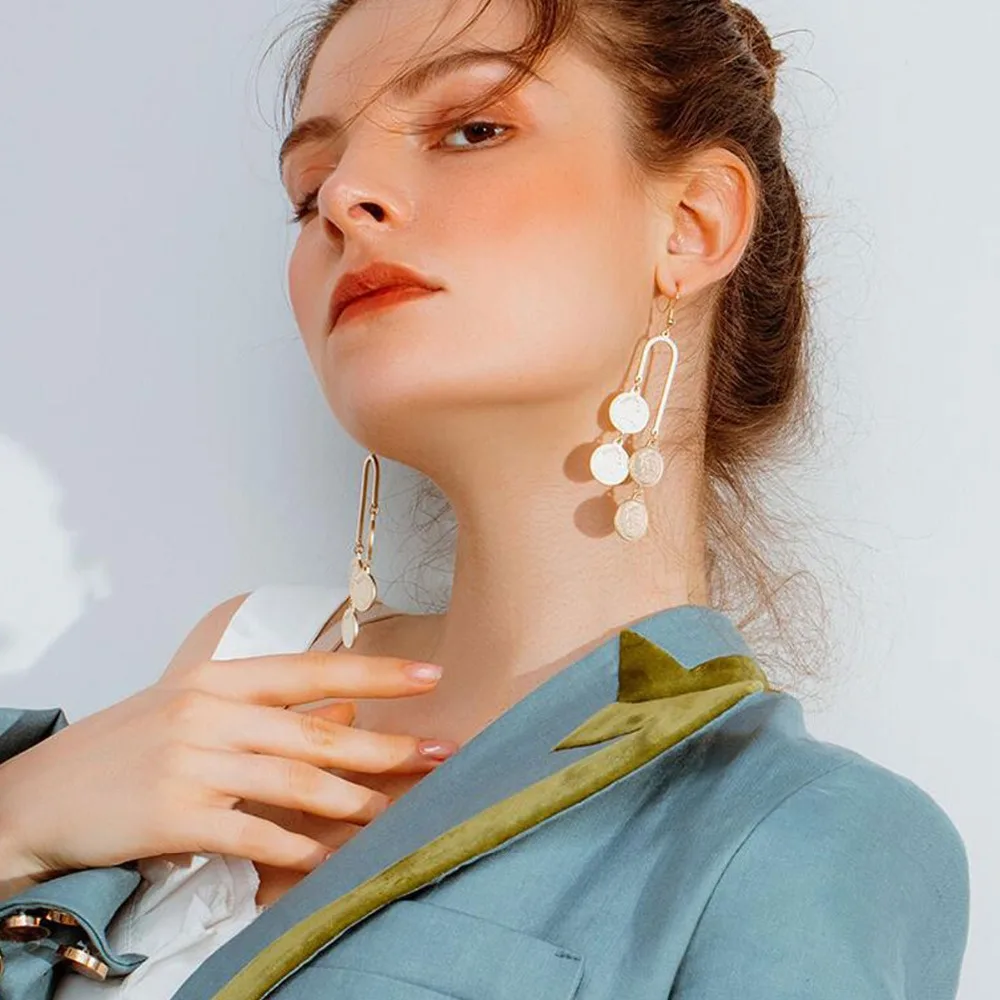 

Fashion Women Earring Exquisite Wild Ladies Drop Earrings Gold Silver Pendant Circle For Women hook Earring 2 Colors 2019