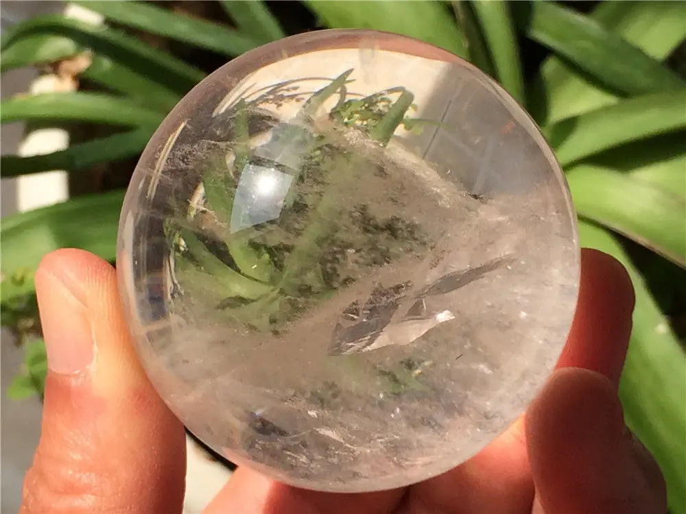 

ddh001667 Natural Quartz Crystal Sphere Ball Healing