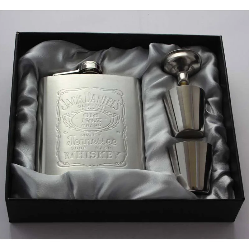 Hot sale portable stainless steel hip metal flask sets gift travel whiskey alcohol liquor bottle flagon