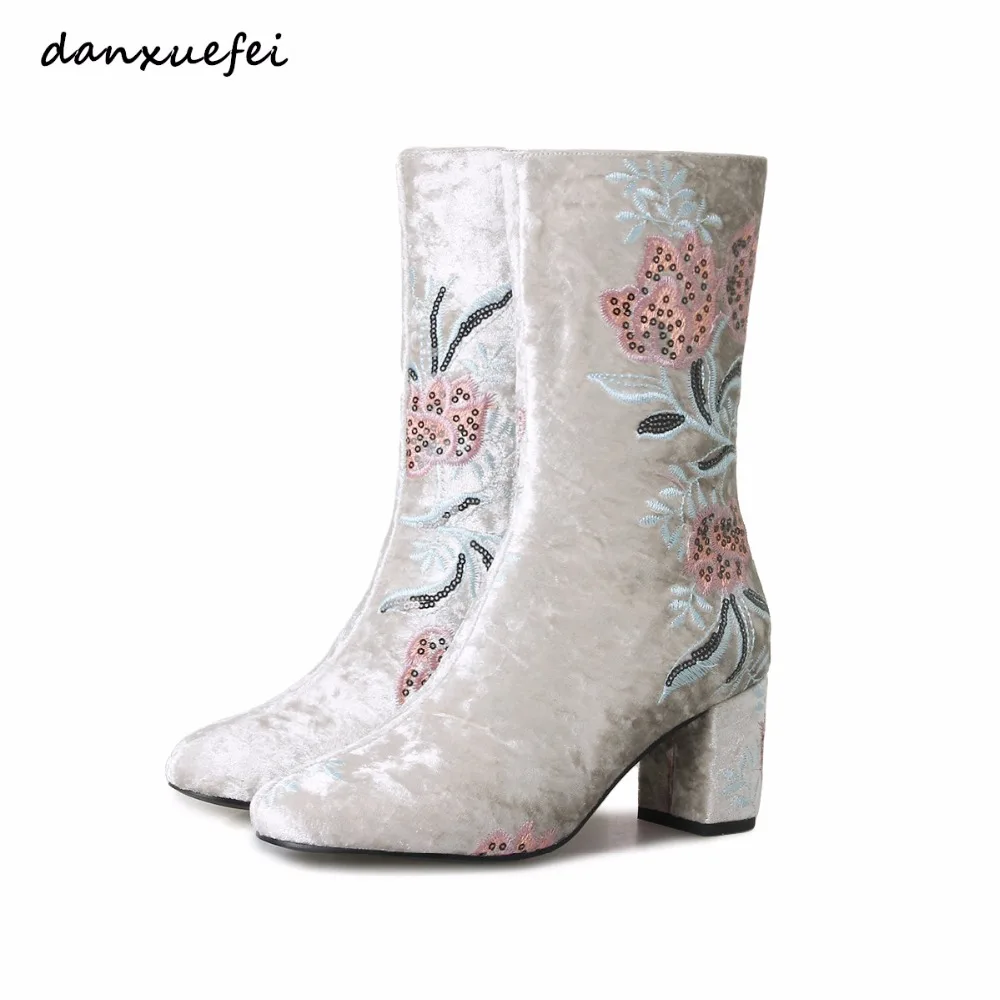

Women's Velvet Winter Embroidery Flowers Mid-calf Boots Brand Designer Thick High Heel Comfortable Short Booties Plus Size Shoes
