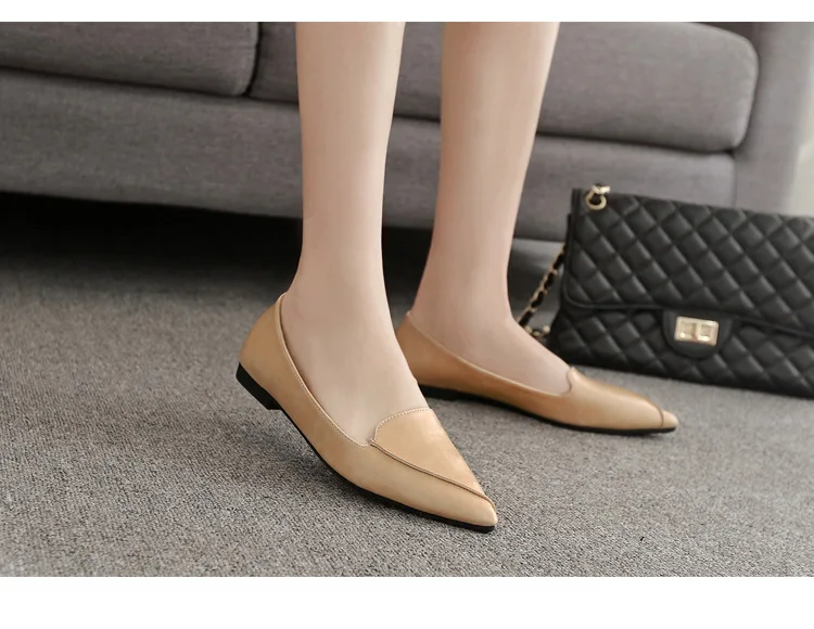 Прогулочная обувь для Для женщин английский Винтаж Стиль обувь с заостренным носком без каблука кожи женская обувь на улице дам обувь