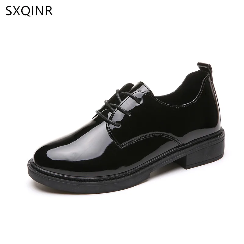 Koop Vrouwen Flats 2018 Britse Stijl Oxford Schoenen Vrouwen Lente Oxfords Platte Hak Casual Lace Up Vrouwen Schoenen