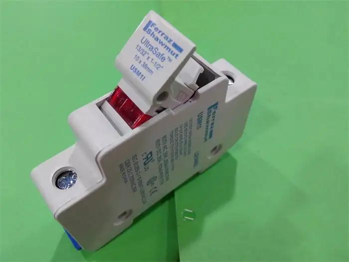

Free shipping 5pcs USM1I rail type fuse base 10X38 France Farey genuine new 32A690V with light