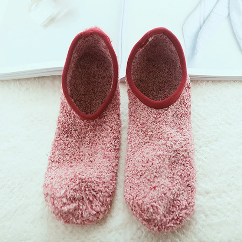 [EIOISAPRA] однотонные теплые носки-тапочки из кораллового флиса; женские забавные носки; Милые Носки ярких цветов; нескользящие носки; Calcetines Mujer - Цвет: 4