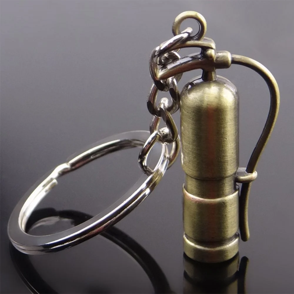 

Good Vintage Exquisite Keyfob Gift Clip Hot Car Metal Hanging Keychain Key Ring Fire Extinguisher Shape Alloy