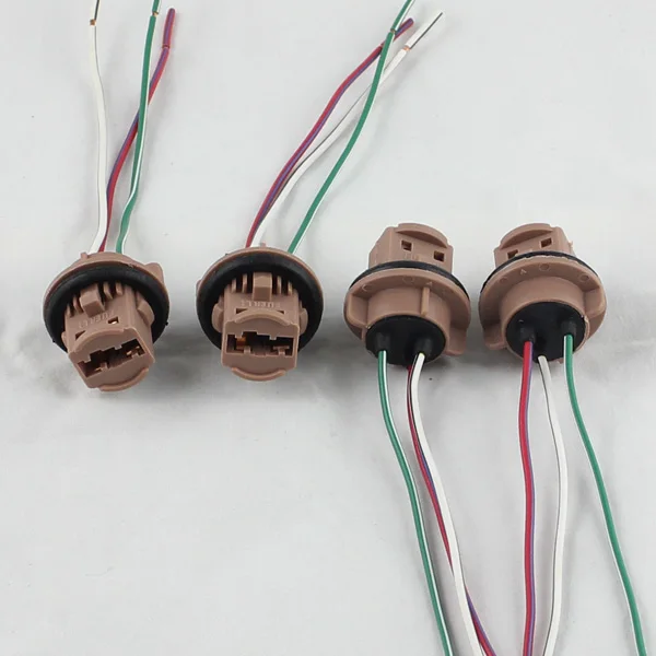 

50 PCS 7440 Bulb Socket Brake Turn Signal Light Harness Wire LED Pig Tail Plug 992 7443 T20