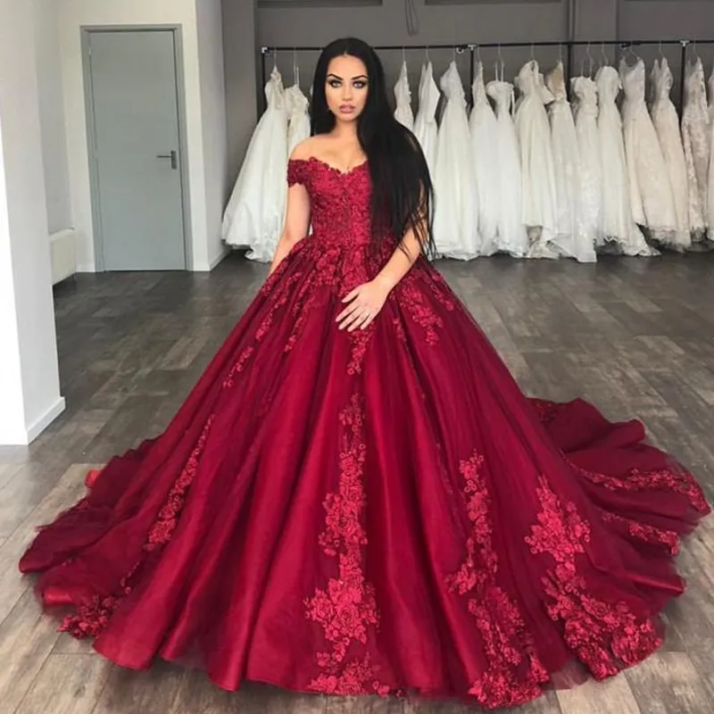 Saudi-Arabic-Burgundy-Lace-Prom-Dresses-Vintage-Delicate-Appliques-Long-Prom-Gown-Off-Shoulder-Formal-Party (2)