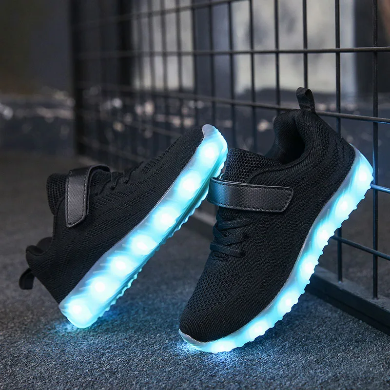 2018-Hot-Fashion-Brand-Girls-Boys-flash-lamp-Shoes-For-Children-LED-Light-Sneakers-USB-rechargeable (2)