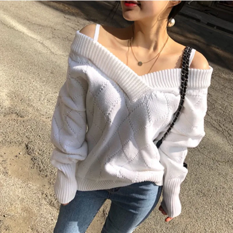 

2019 Korean off shoulder Knitted Sweater women jumper sexy Strapless long Sleeve Pullovers tops Autumn bakcless Pull Femme