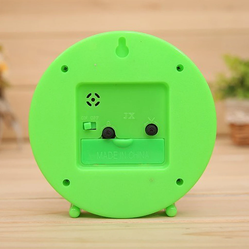 Portable Non-ticking Alarm Clock 5 Inch Candy-colored Table Clock with Night Light Home Desk Decor