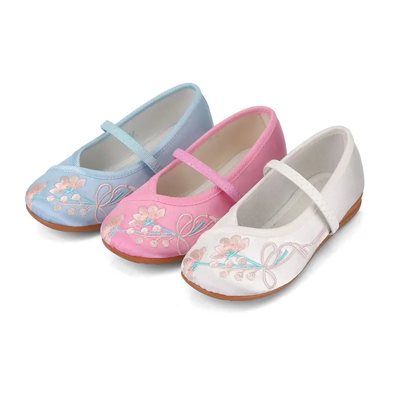

New Children Shoes Girls Shoes Chinese Style Spring Summer Flats Shoes Princess Kids Comfort Embroiderysatin Baby Dance Shoes