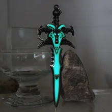Светящийся Frostmourne брелок "Рыцарь смерти" Артас брелок в виде меча брелок светится в темноте светящиеся подвески в форме меча
