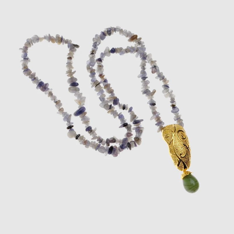 

Amorita boutique stone necklace