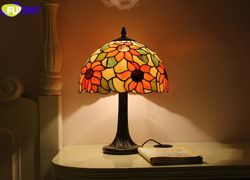 Tiffany Stained Glass Table Lamp9