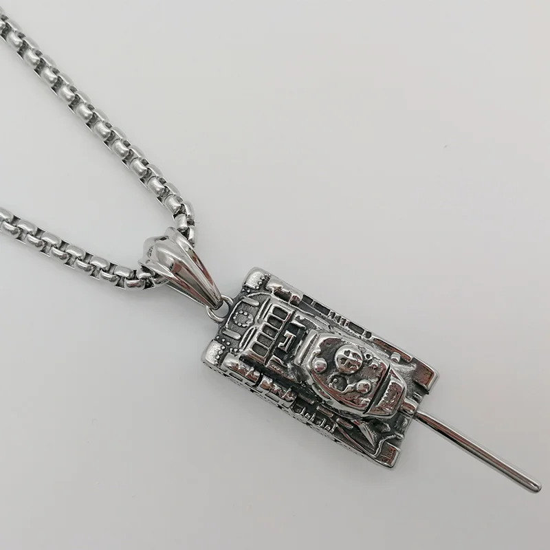 

2018 New arrival antique silver color tank pendant necklace men stylish stainless steel indiviual tank necklace fashion CARA0568
