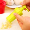 Practical Kitchen Cooking Tools Garlic press Crusher Presser screw squeeze Peeler Garlic Crusher Random Color 3