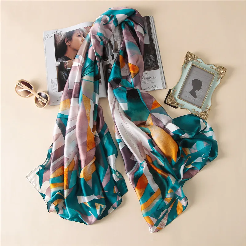 Роскошный брендовый женский шарф модный Шелковый шарф с принтом шали и палантины летняя накидка для пляжа бандана женский платок большой размер