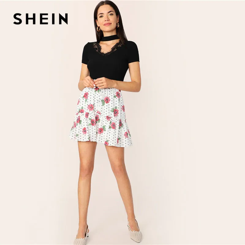 SHEIN колье с кружевной отделкой на шее, облегающая однотонная женская футболка, летняя черная с v-образным вырезом и коротким рукавом, эластичные элегантные женские топы