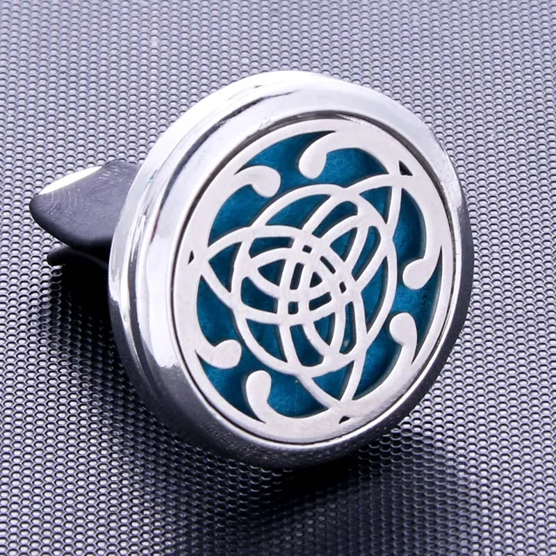 

New geometric Stainless Steel Car Air Freshener Perfume Essential Oil Diffuser Locket Random Send 1pcs Oil Pads as Gift