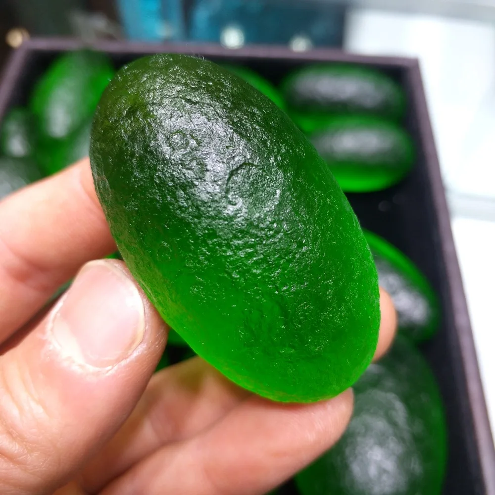 

1pcs 55g Green gem meteorite meteorite egg impact grade Czech