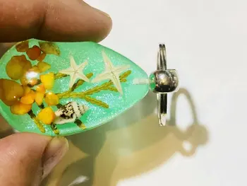 

free shipping yqtdmy 15 pcs Fluorescent green Taxidermy Double Starfish Fashion Keychain Ring