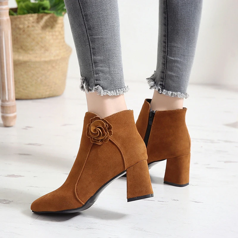 

2018 Fashion High Heel Boots Autumn Winter Casual Boots Princess Sweet Women Boots Stylish Flat Flock Shoes Fashion Ankle Boots