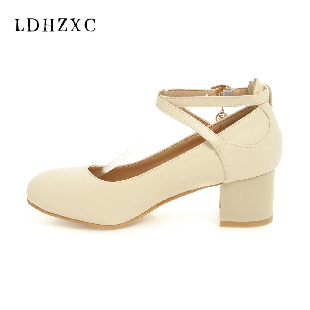 

LDHZXC 2019 new big size 13 14 44 45 Shoes Women Flock Square Med Heel Platform Women Pumps Fashion Ladies Wedding Woman Shoes