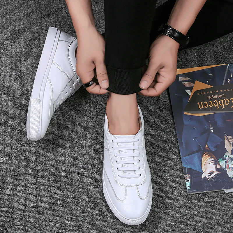 

2019 Factory direct ventilation shoes casual men's shoes 2019 summer Korean men's white shoes wholesale DM27