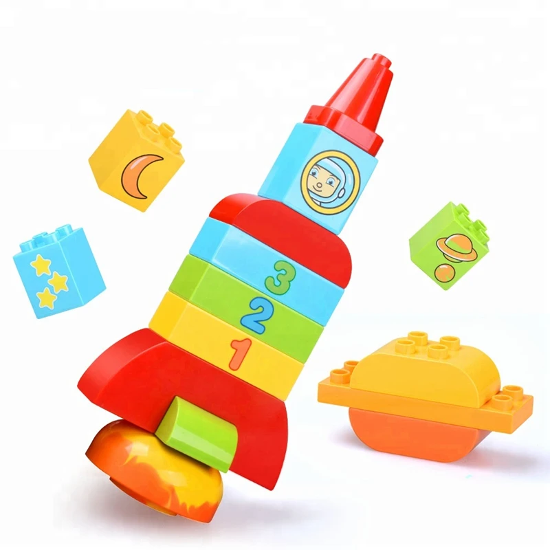 duplo rocket ship