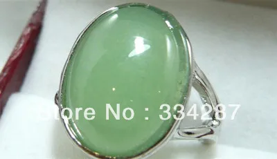 

Stunning green stone 18KGP ring