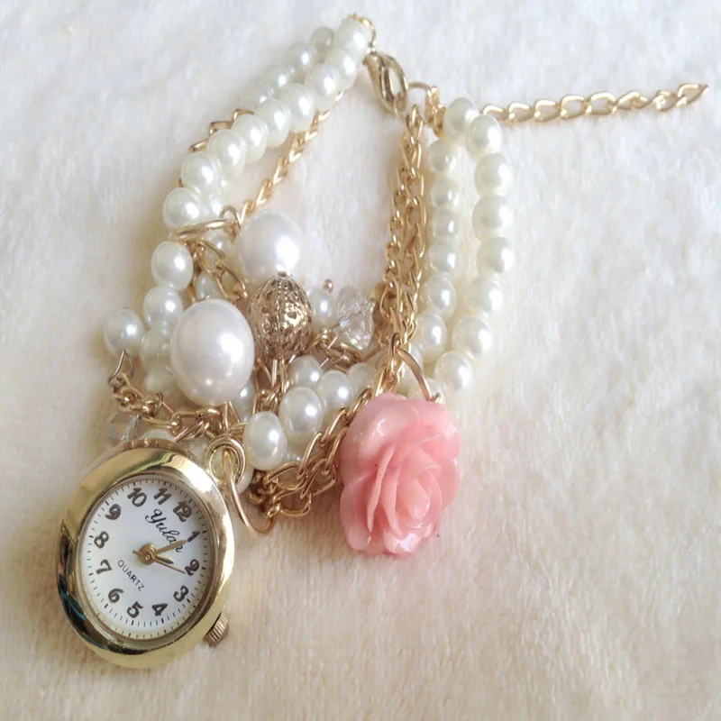 

Popular Fashion Imitation Pearl and Rose Chain Bracelet Watch Ladies Dress Quartz watch Flowers bracelet Quartz Wristwatch Clock