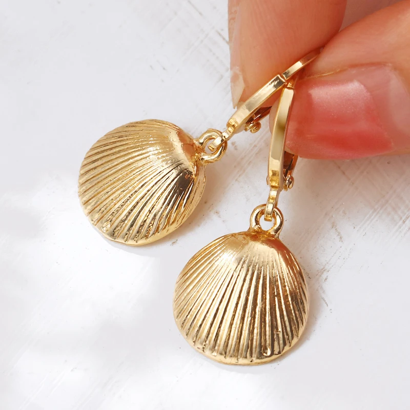 Женские серьги подвески ZOSHI Sea Shell золотистые с металлическим корпусом эффектные