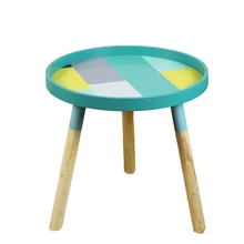 北欧リビングルームのティーテーブルコーヒーラウンドテーブルミニベッドサイドシンプルなベッドルーム木製コーナーテーブルサイドテーブル家(China)