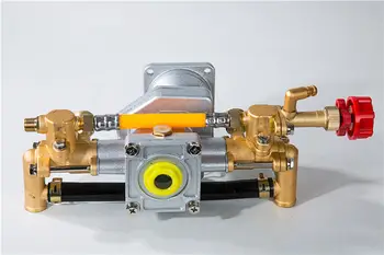 sprayer pump for Two Stroke engine,standard brass pump with grease cup,knapsack power sprayer spare parts, made for TU26 engine yto ytr3105t51s ytr2105 engine parts for tractor the water pump part number