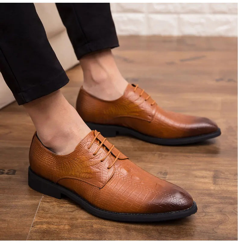 Кожаная официальная обувь; мужские оксфорды; Дизайнерская обувь; Роскошные брендовые модельные туфли; Элегантная удобная мужская обувь на плоской подошве со шнуровкой; большие размеры