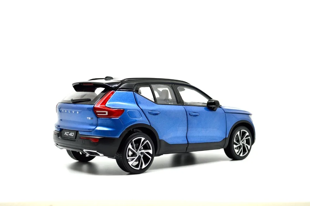 Весы Volvo XC40 1/18 1:18 1 18 2018 синие статическое моделирование литой Сплав модель