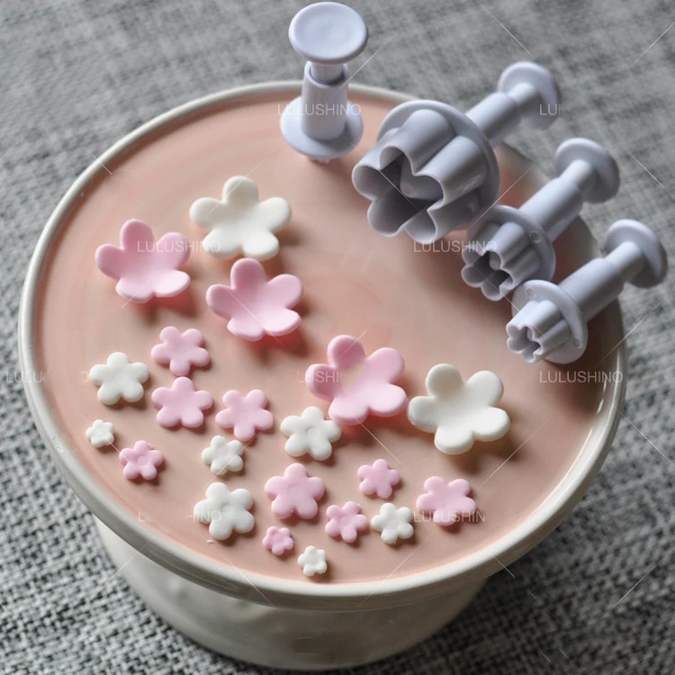 4pcs Christmas Flower Shape Cake Plunger Cutters Fondant Tool